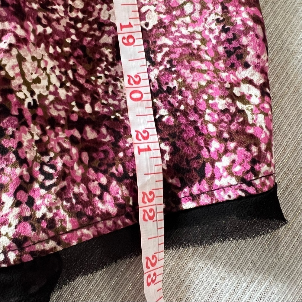 Halogen Raw edge chiffon tank top Ladies size xs Black pink abstract print - Picture 8 of 8